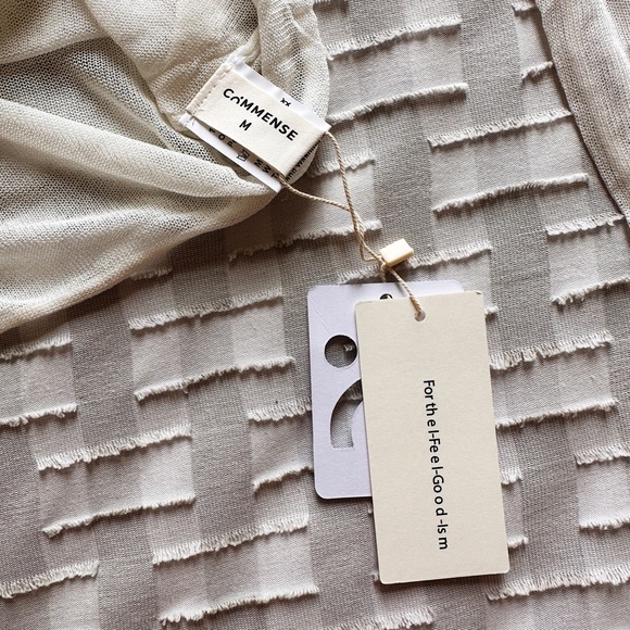 NWT Commense Nostalgia Off the Shoulder top - Picture 6 of 6